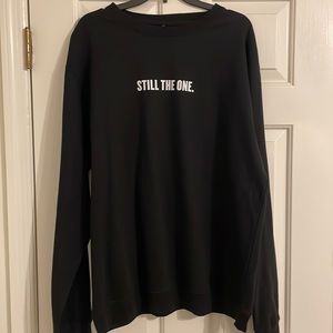 Shania Twain “Still the One” sweatshirt. Size XL. Never been worn.